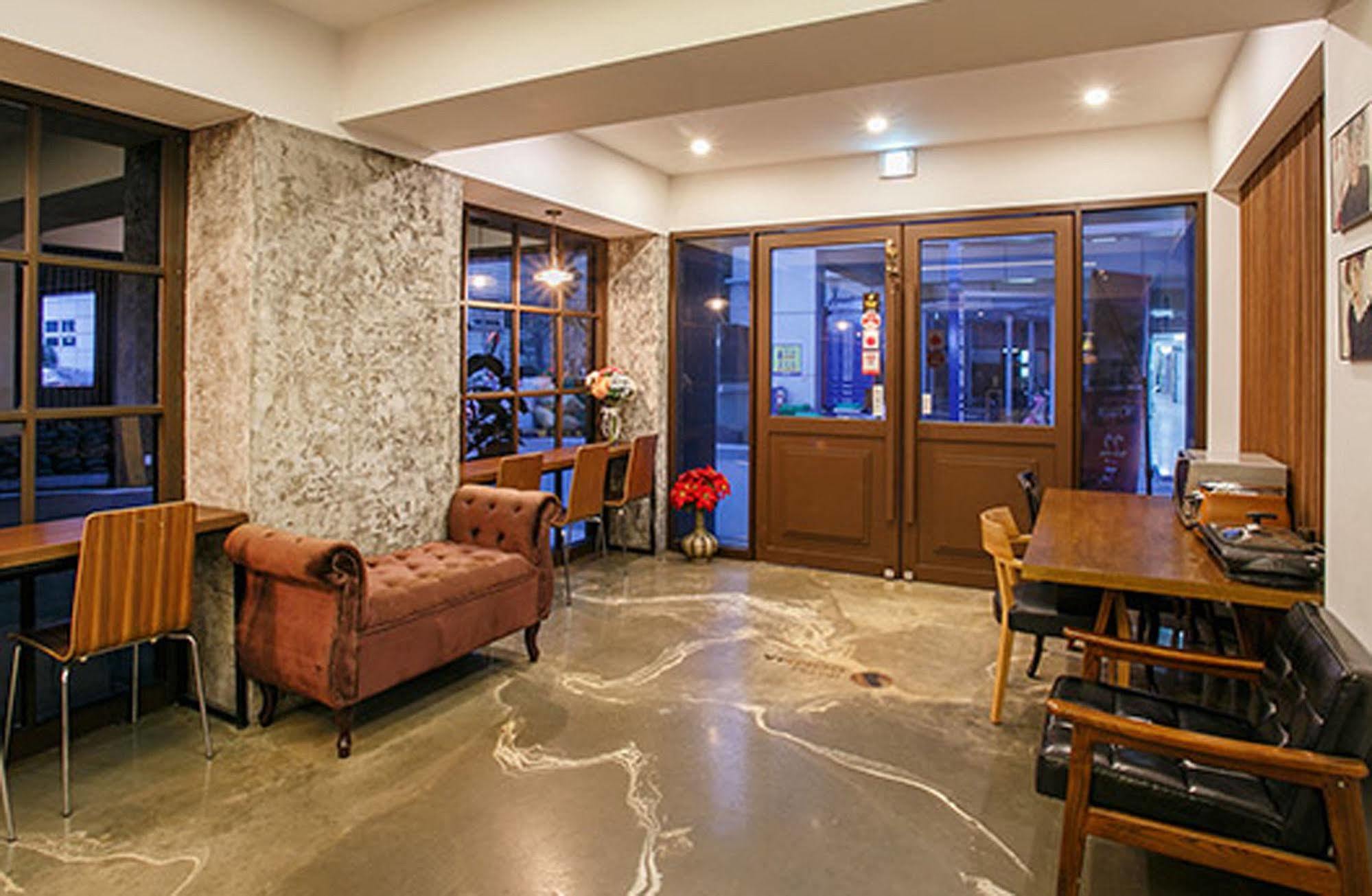 Comma Hotel Busan Exterior photo